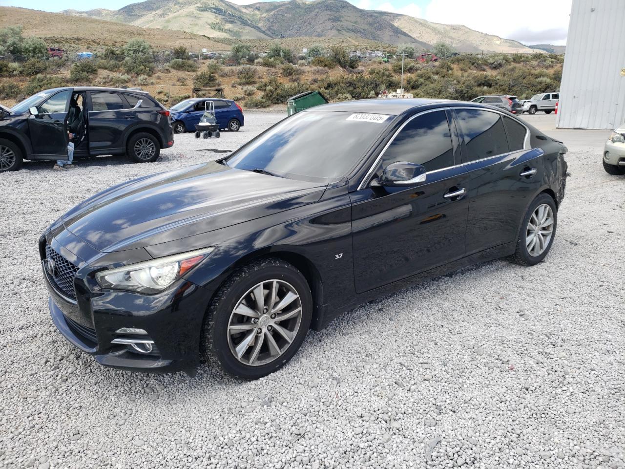 INFINITI Q50 BASE 2014