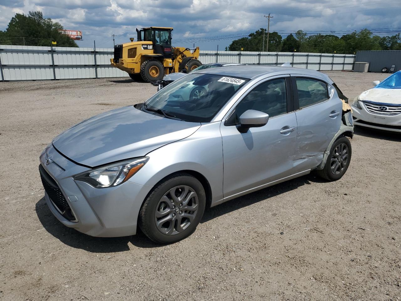 TOYOTA YARIS LE 2020