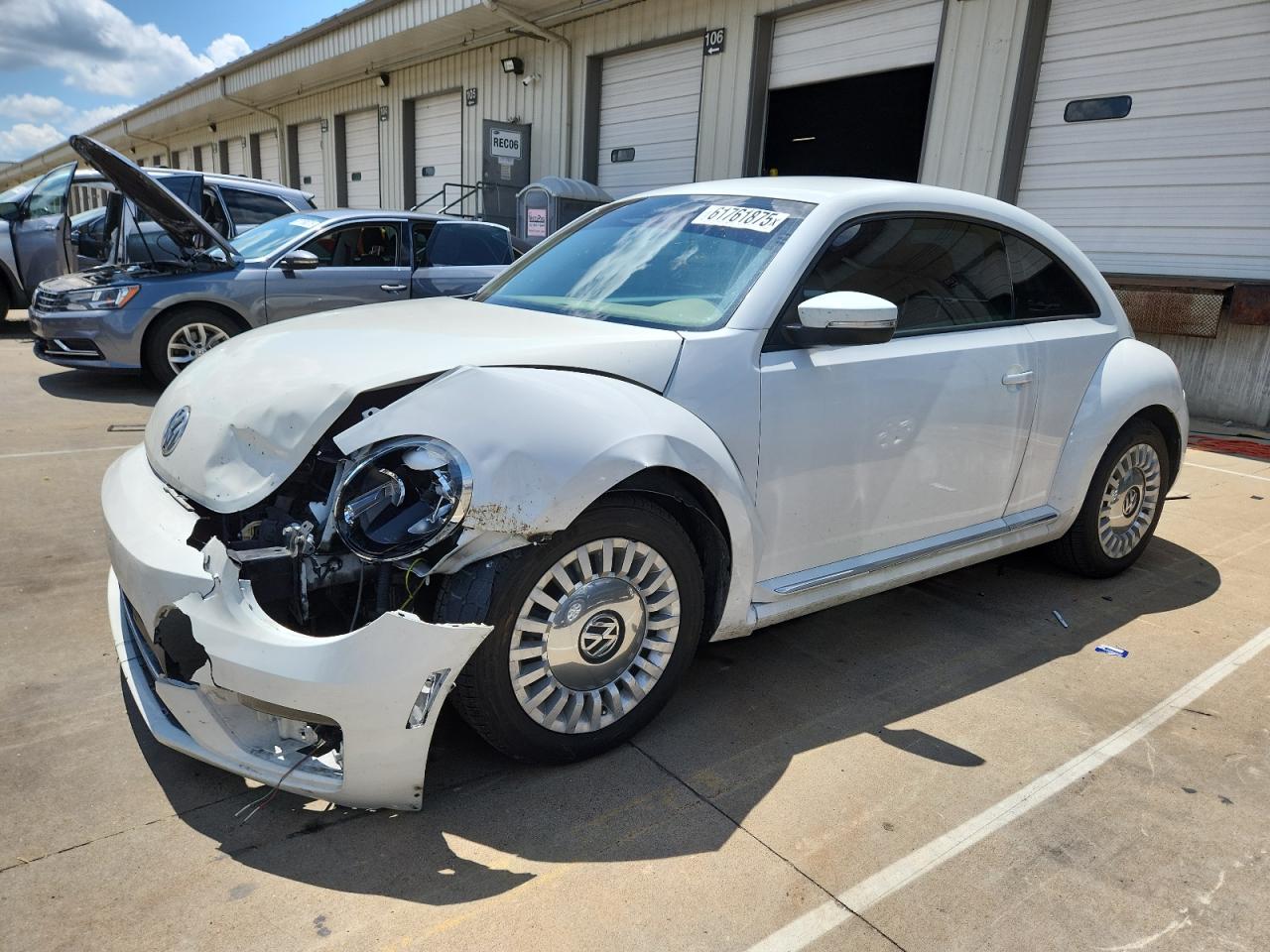 VOLKSWAGEN BEETLE 1.8 2015