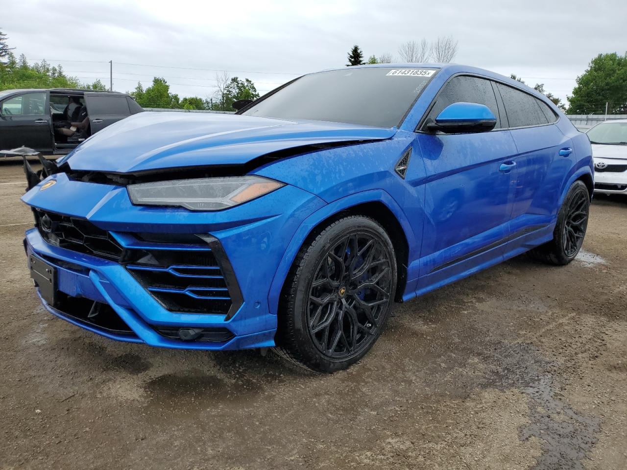LAMBORGHINI URUS 2022