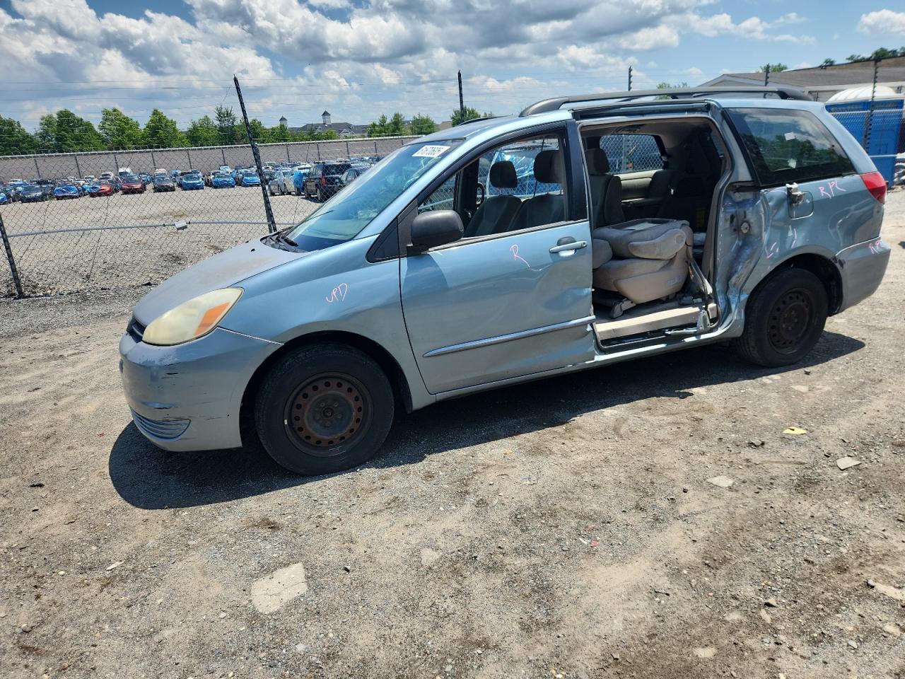 TOYOTA SIENNA CE 2005