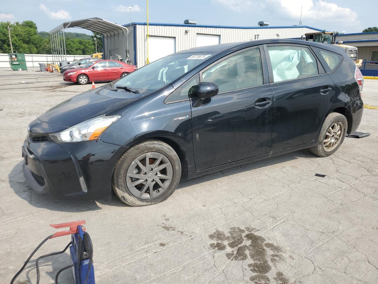 TOYOTA PRIUS V 2017