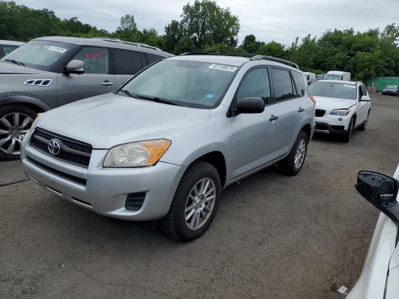 TOYOTA RAV4 2010