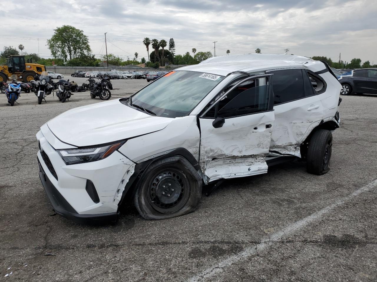 TOYOTA RAV4 LE 2024