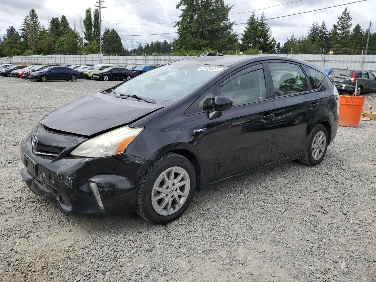 TOYOTA PRIUS V 2013