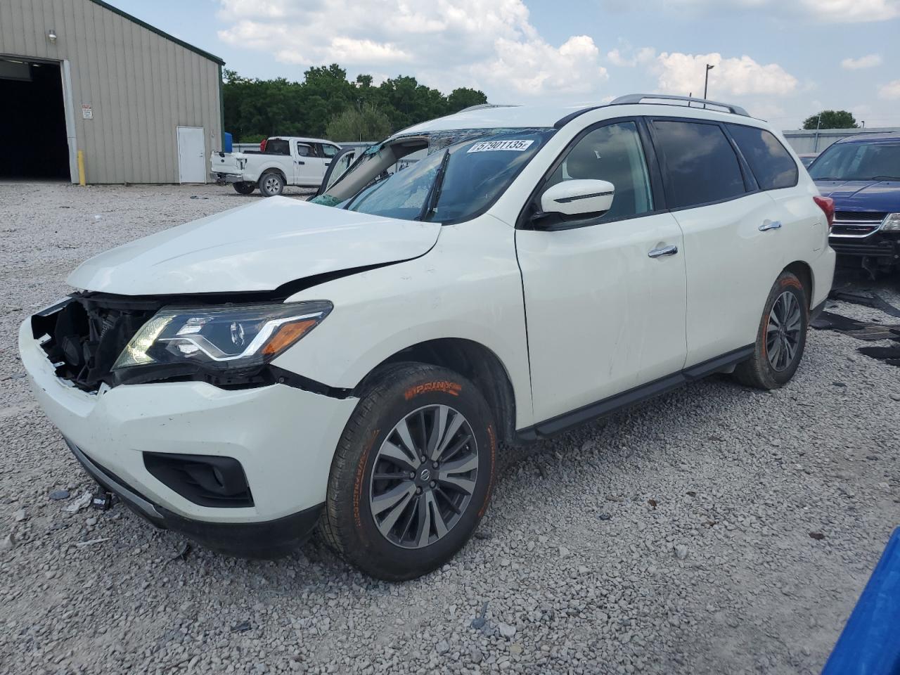 NISSAN PATHFINDER 2018