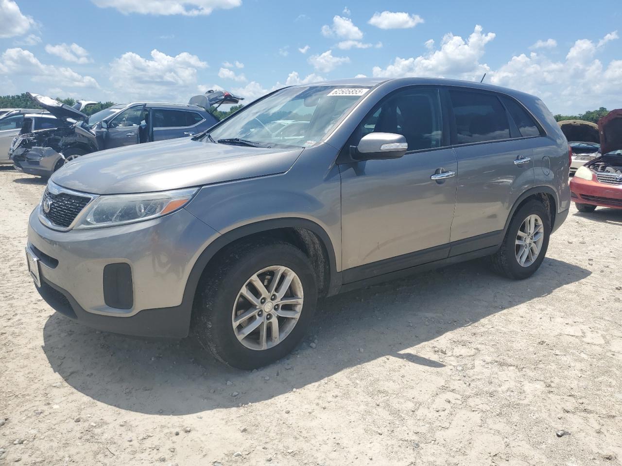 KIA SORENTO LX 2015
