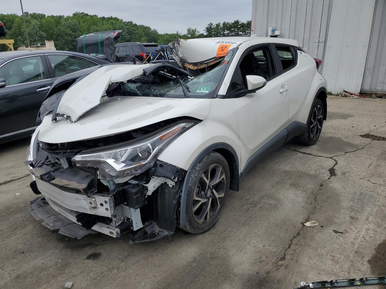 TOYOTA C-HR XLE 2018