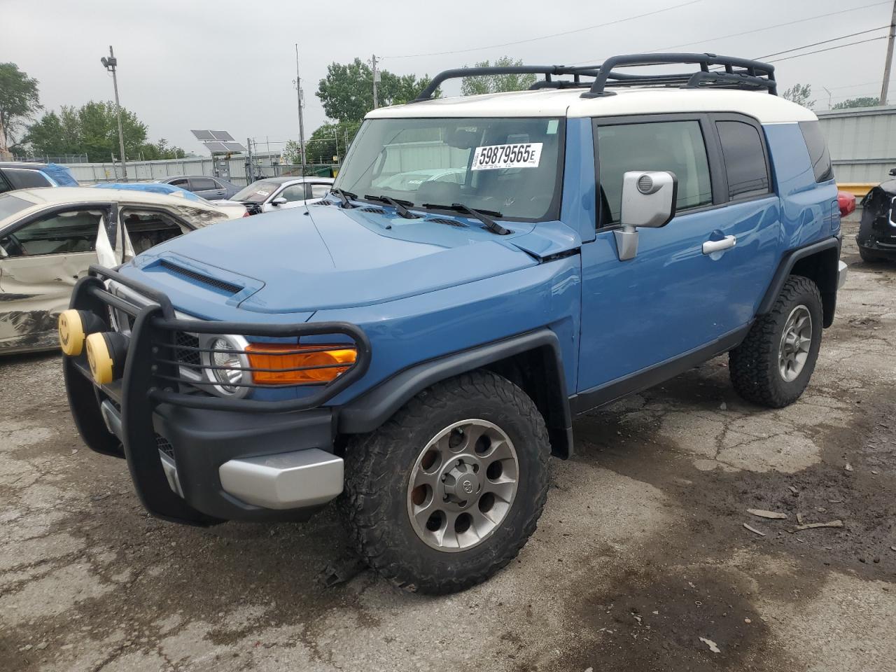 TOYOTA FJ CRUISER 2012