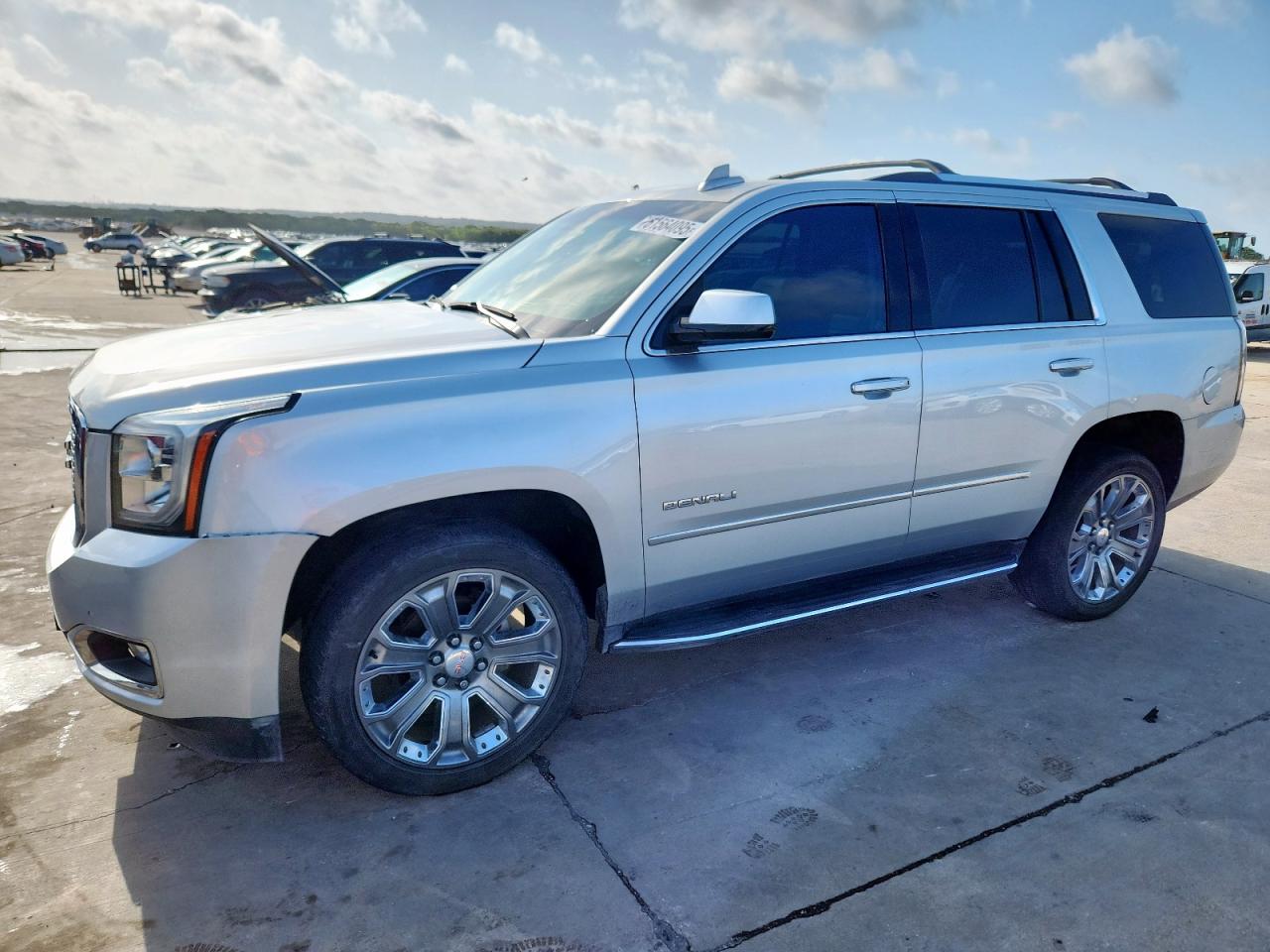 GMC YUKON DENA 2017