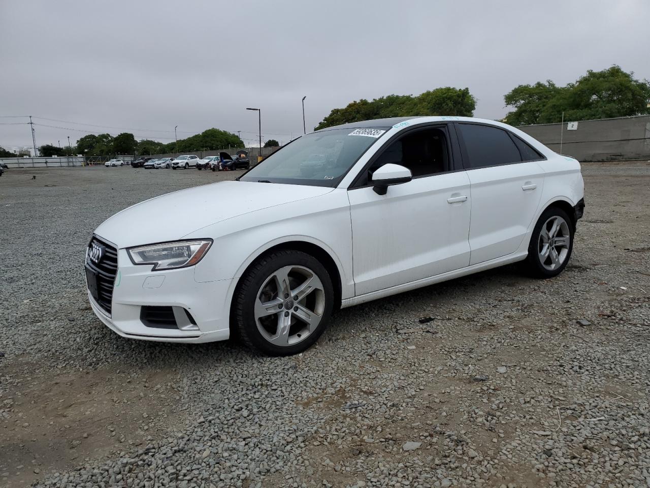 AUDI A3 PREMIUM 2017