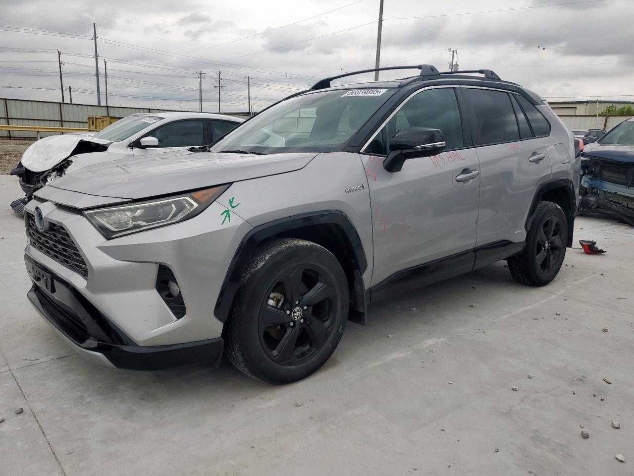 TOYOTA RAV4 XSE 2021