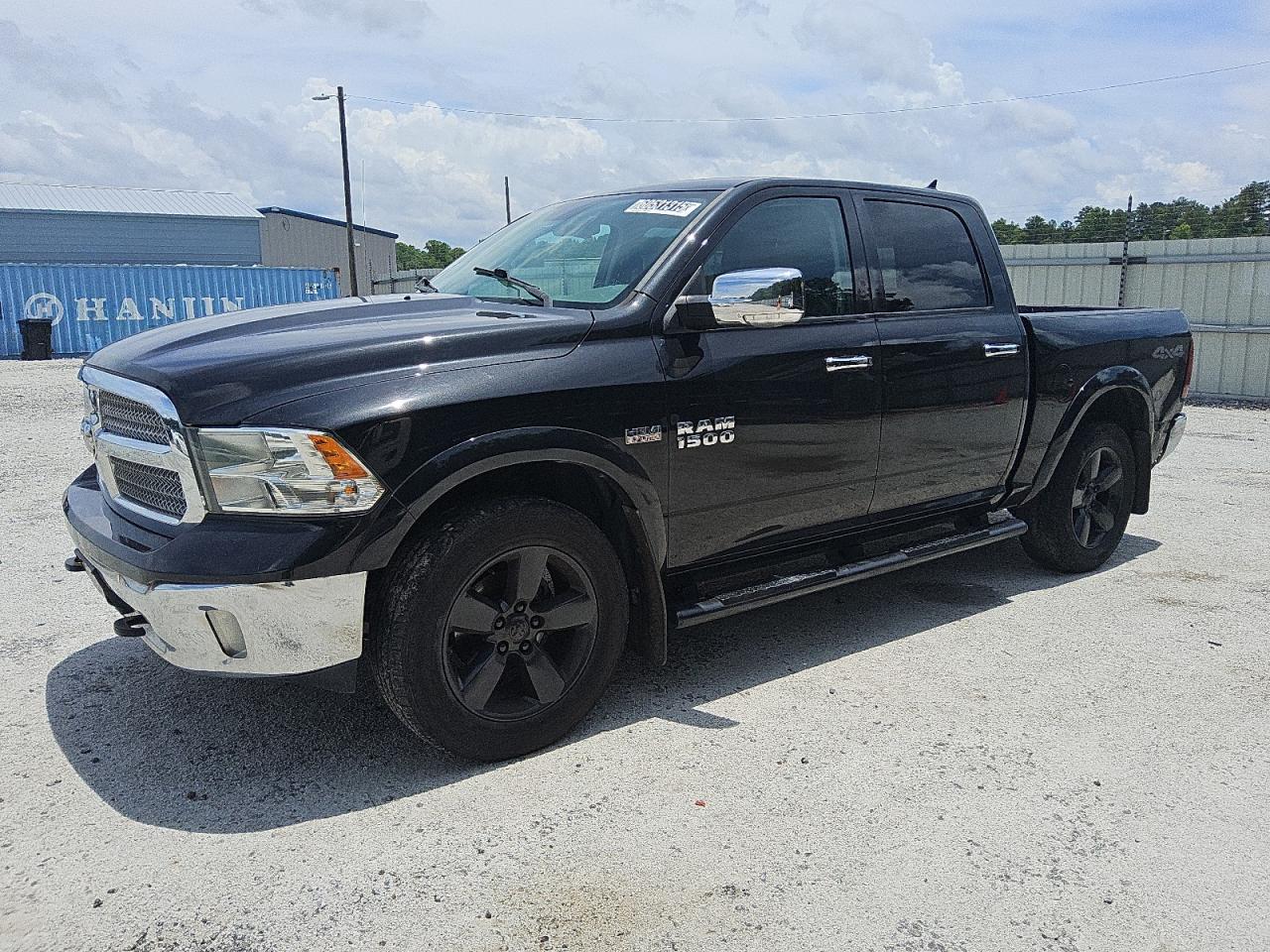 RAM 1500 SLT 2018