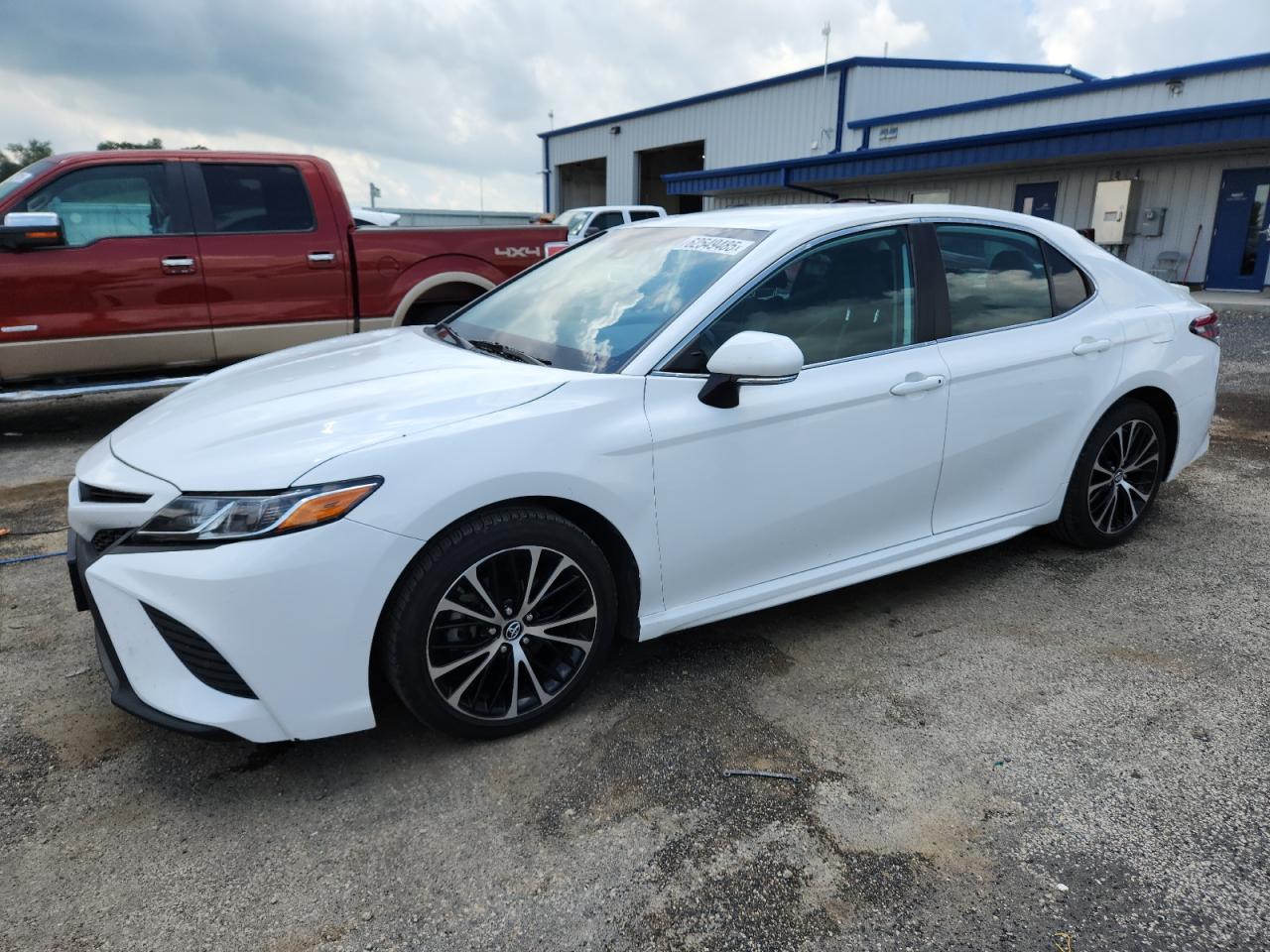 TOYOTA CAMRY L 2019
