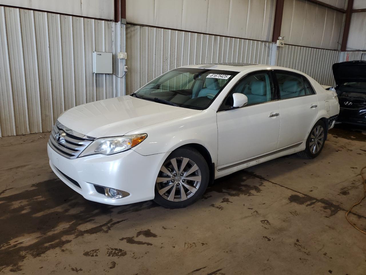 TOYOTA AVALON BAS 2011