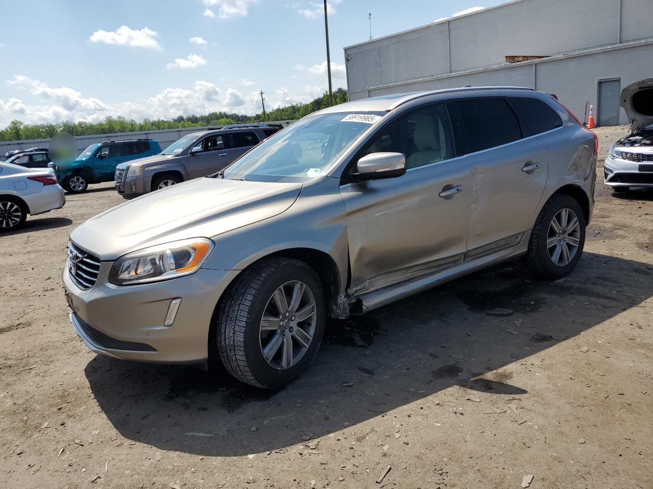 VOLVO XC60 T6 PR 2016