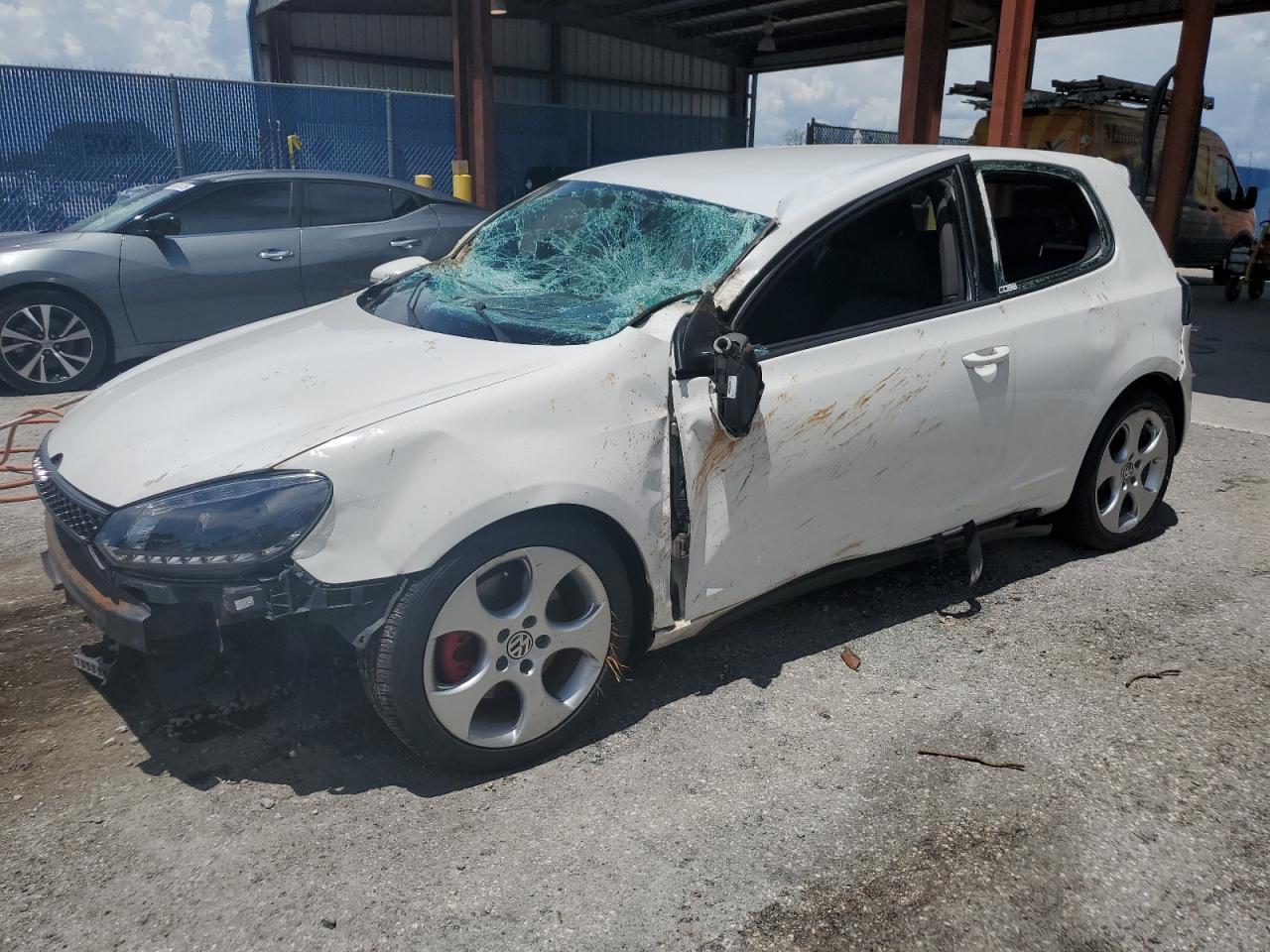 VOLKSWAGEN GTI 2010