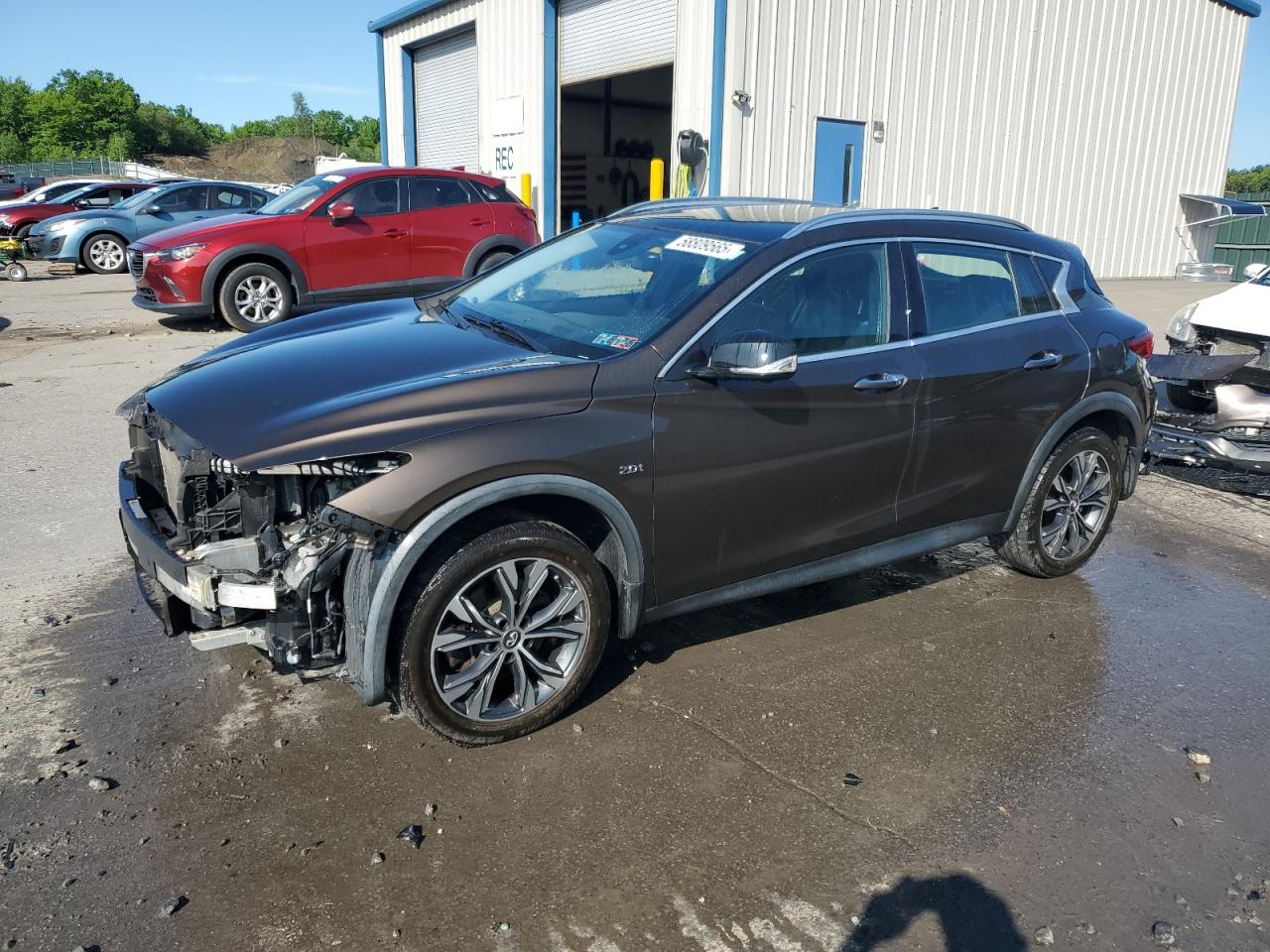 INFINITI QX30 LUXE 2019