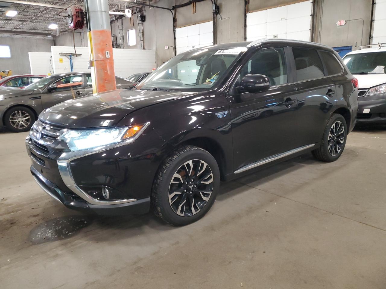 MITSUBISHI OUTLANDER 2018
