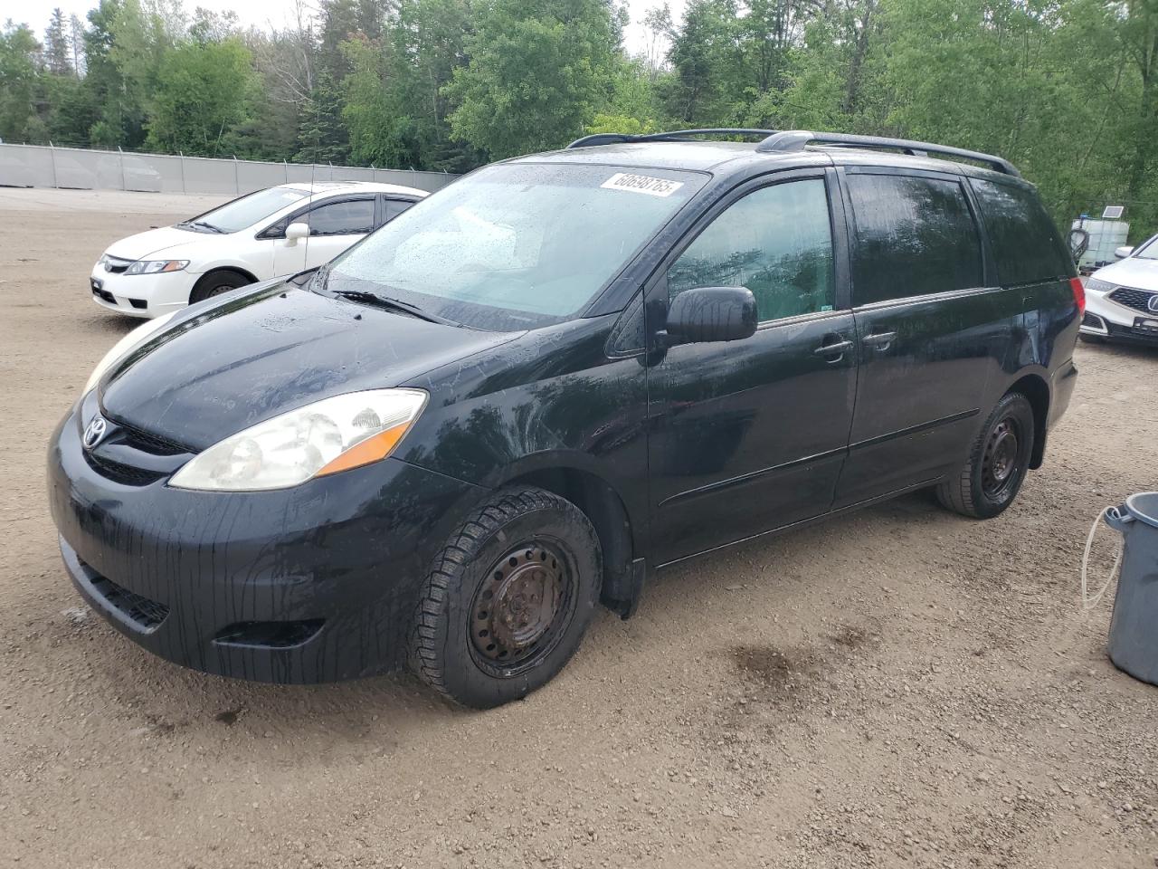TOYOTA SIENNA CE 2010