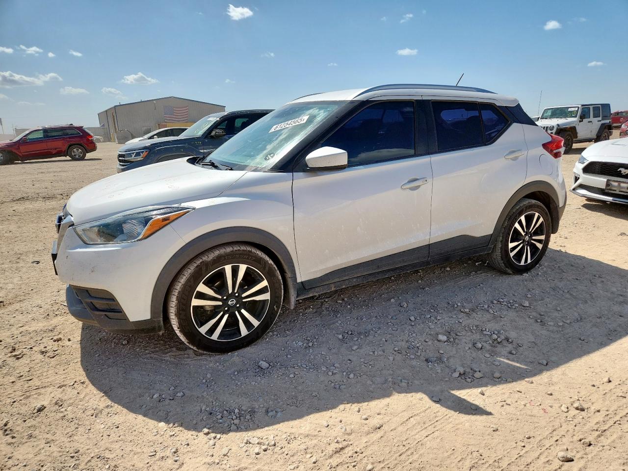 NISSAN KICKS SV 2020