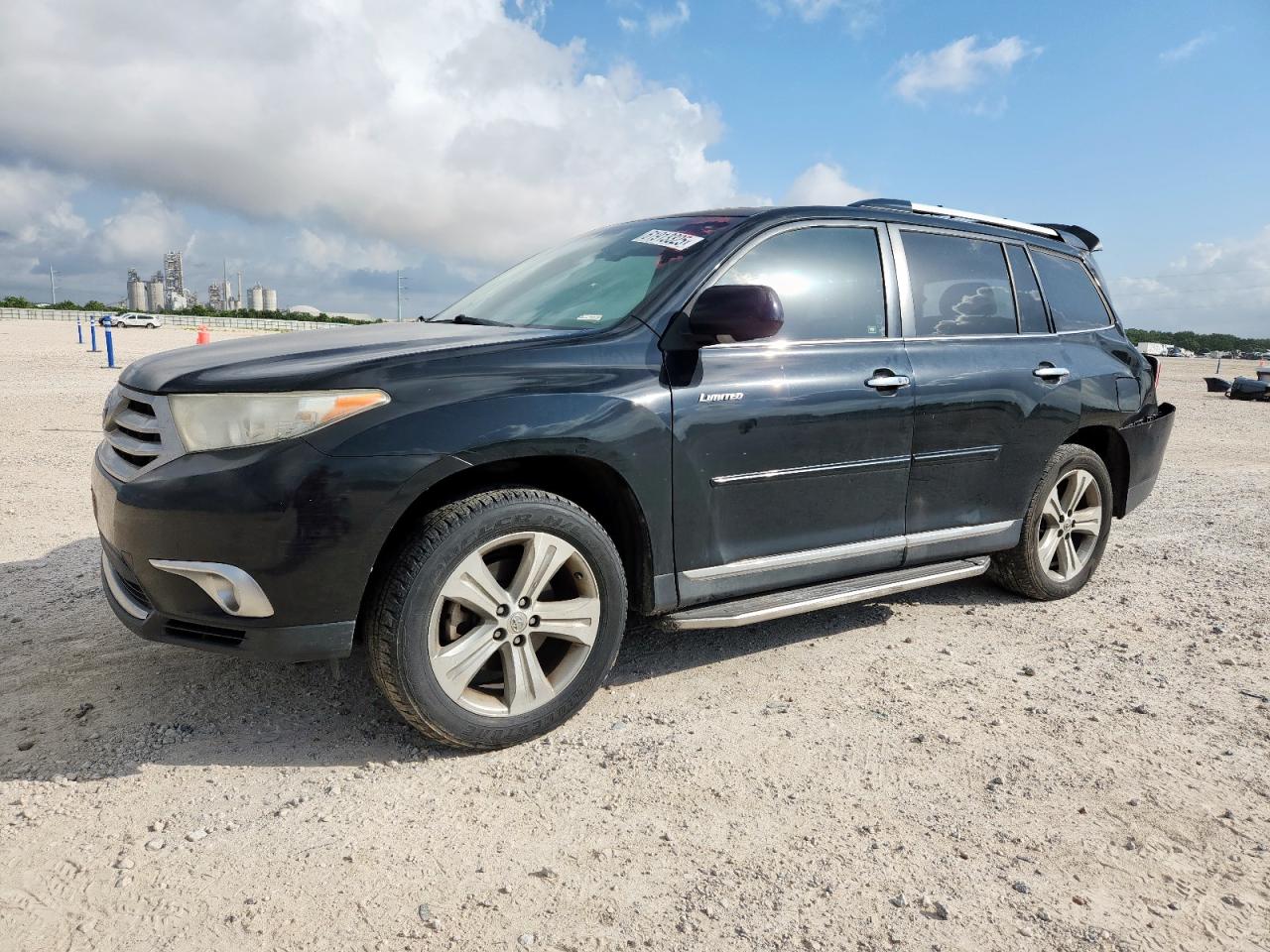 TOYOTA HIGHLANDER 2013