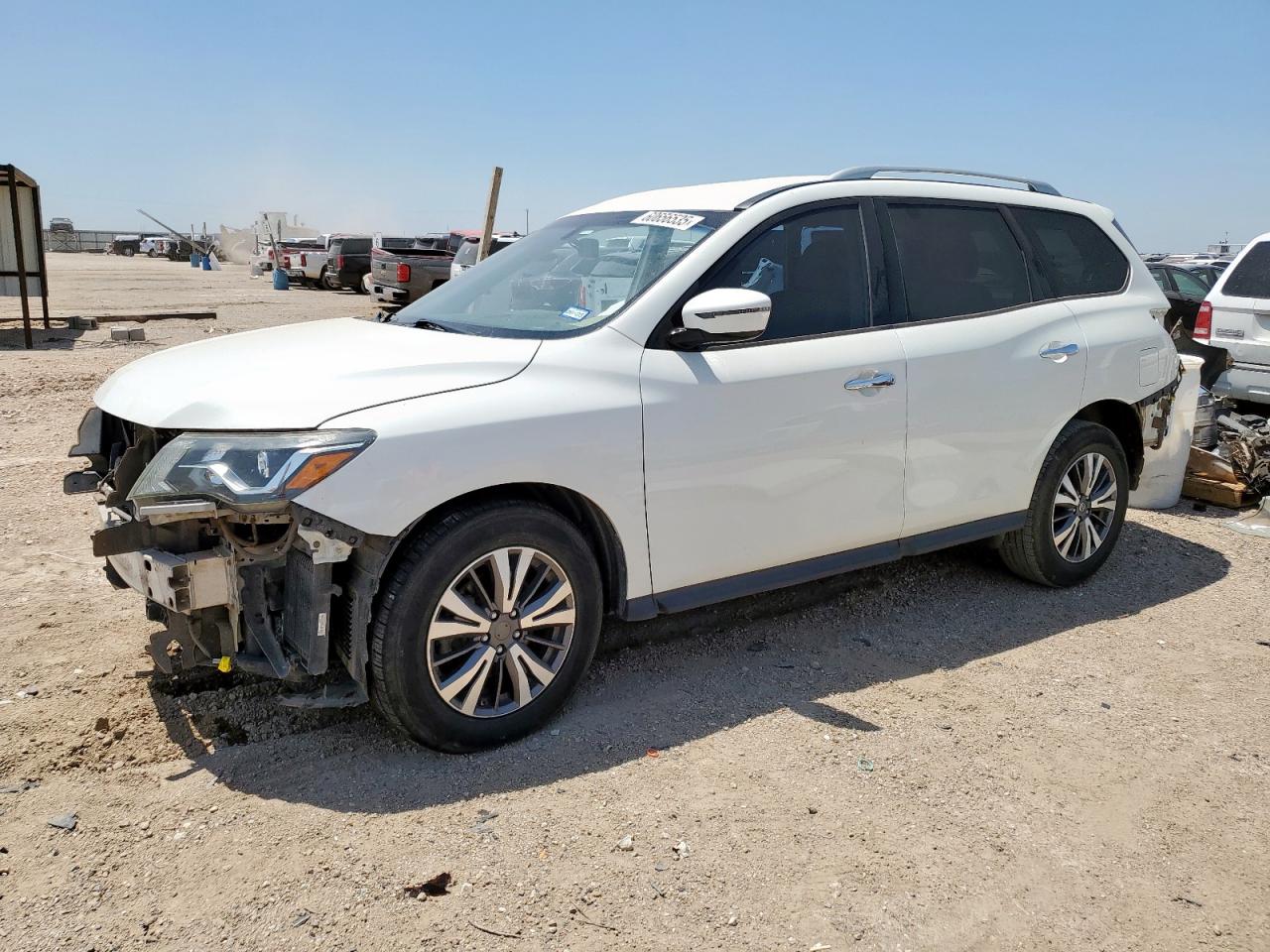 NISSAN PATHFINDER 2017
