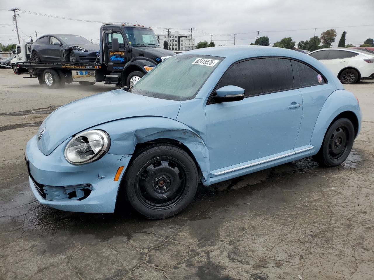 VOLKSWAGEN BEETLE 2014