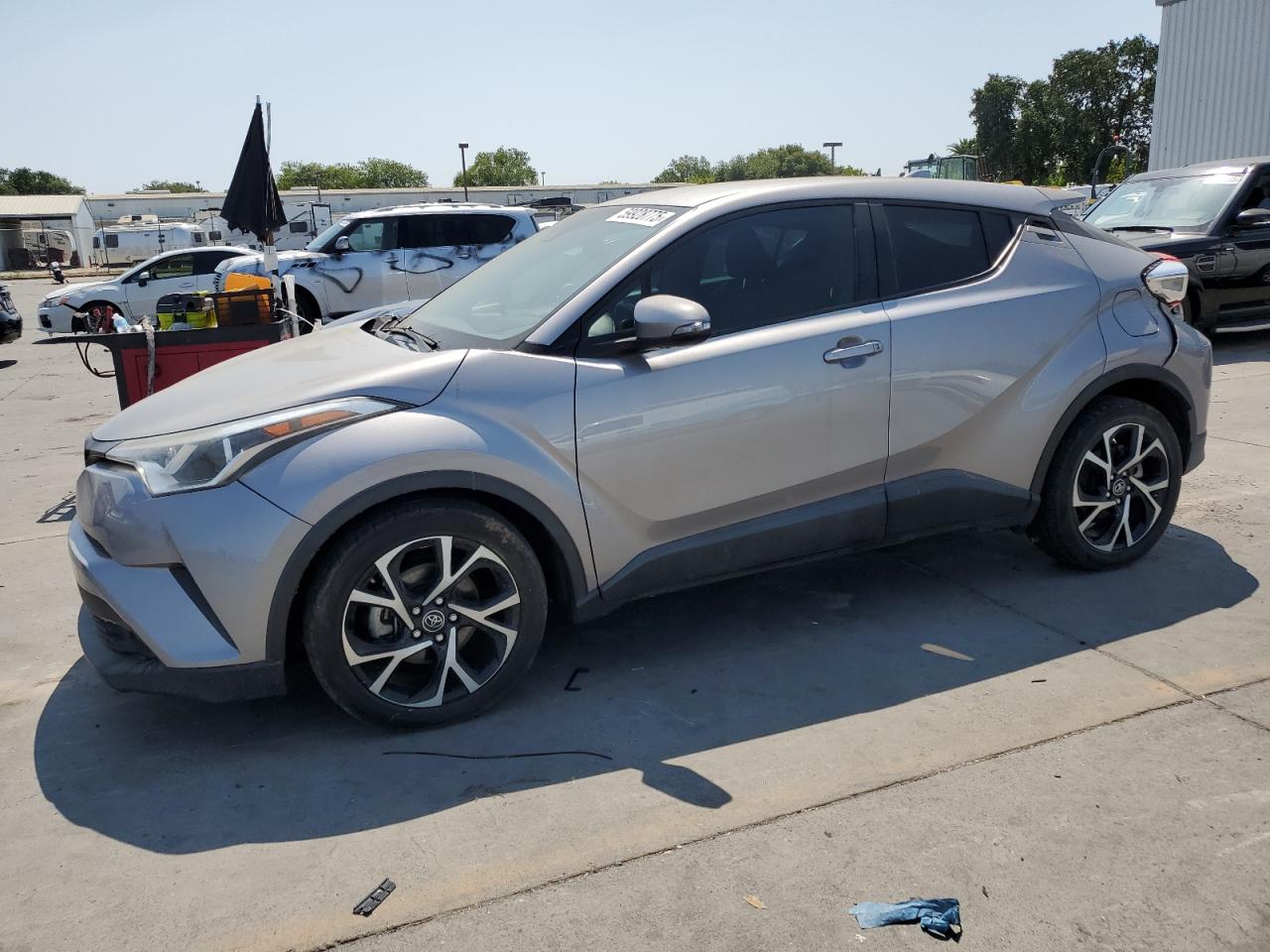 TOYOTA C-HR XLE 2018