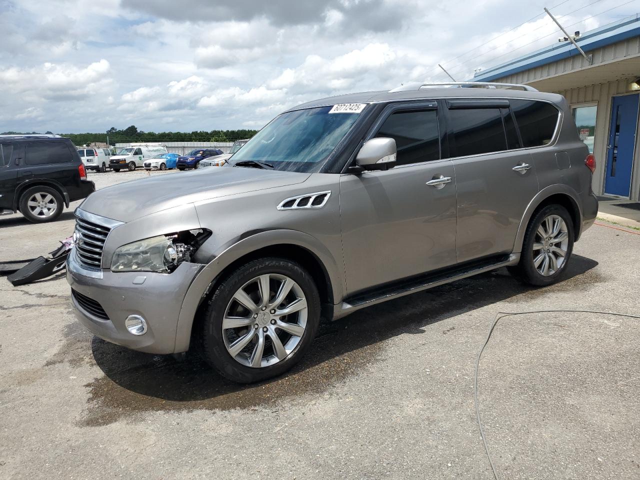 INFINITI QX56 2012