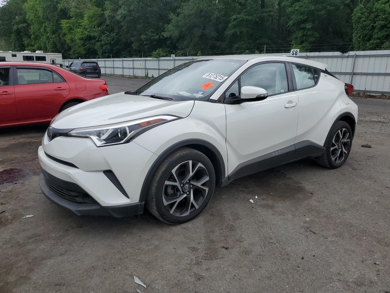 TOYOTA C-HR XLE 2018