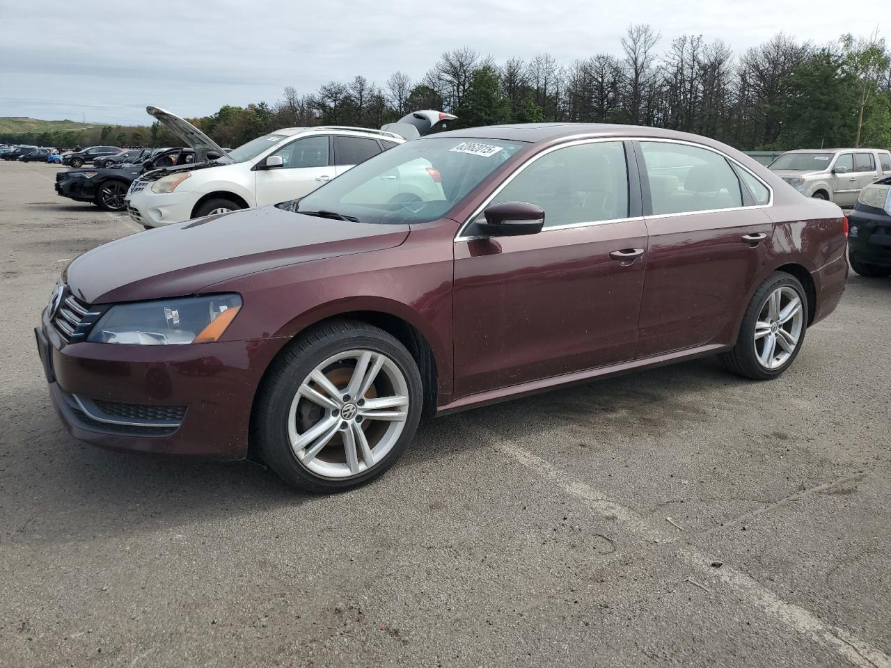 VOLKSWAGEN PASSAT SE 2014