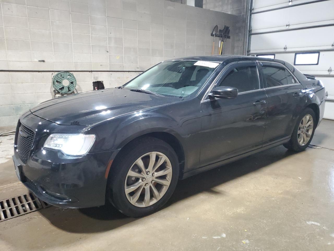 CHRYSLER 300 TOURIN 2018