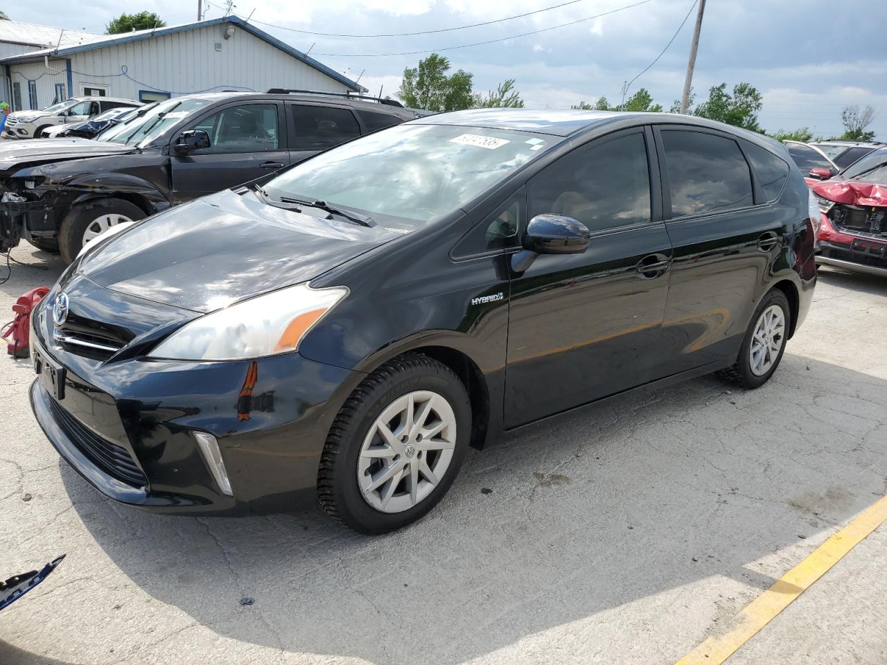 TOYOTA PRIUS V 2012