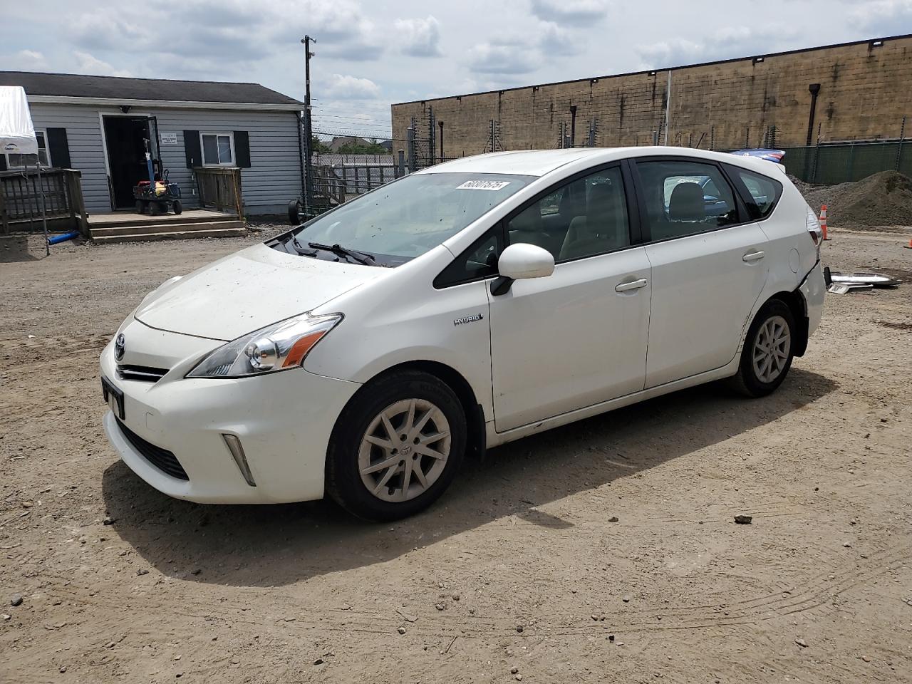 TOYOTA PRIUS V 2012