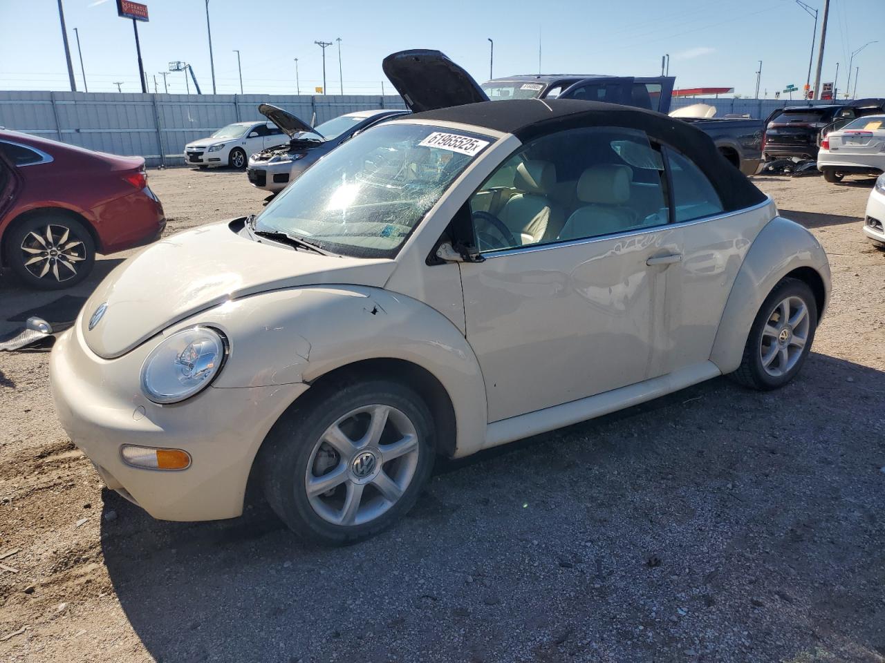 VOLKSWAGEN NEW BEETLE 2004