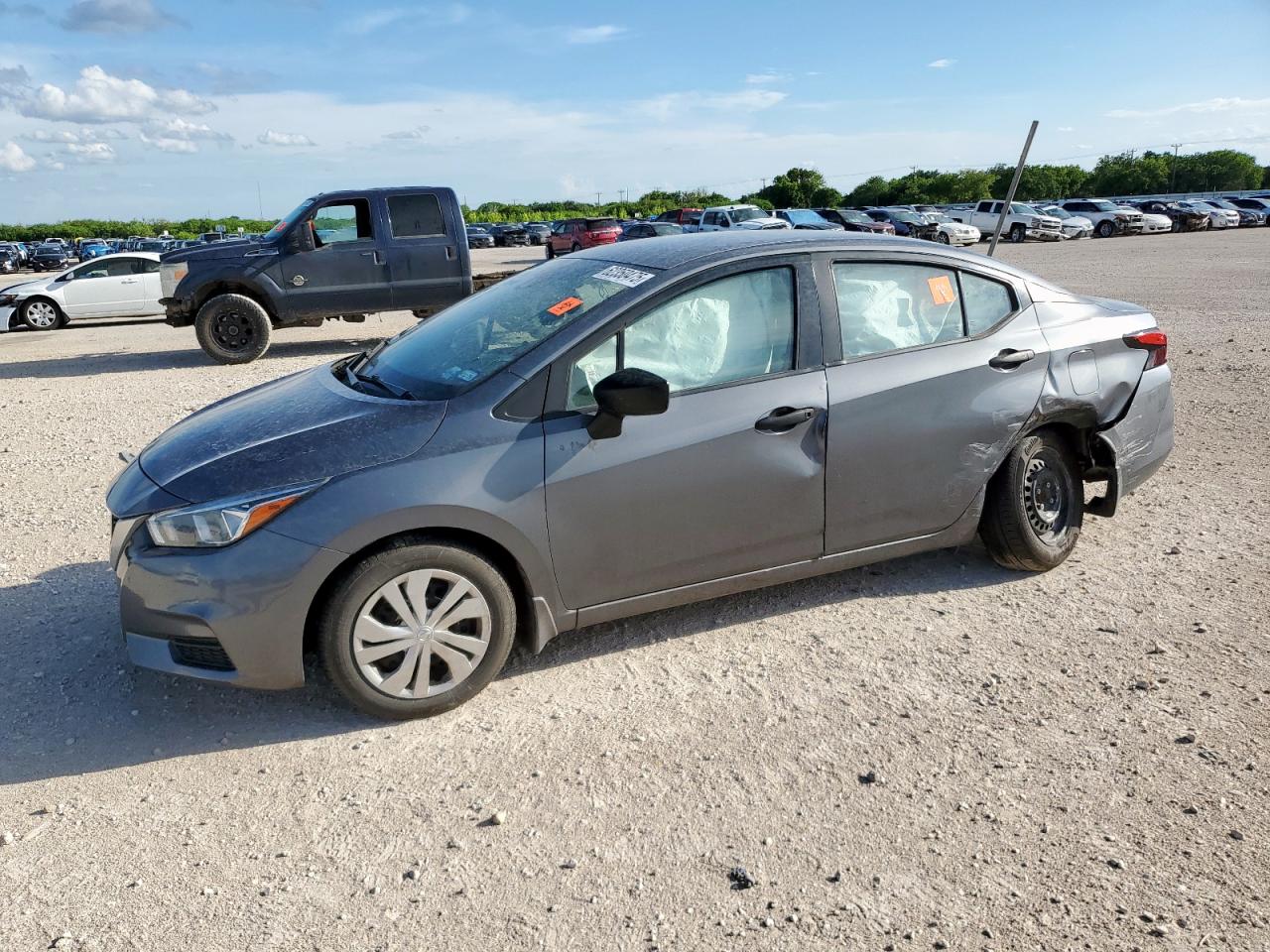 NISSAN VERSA S 2020