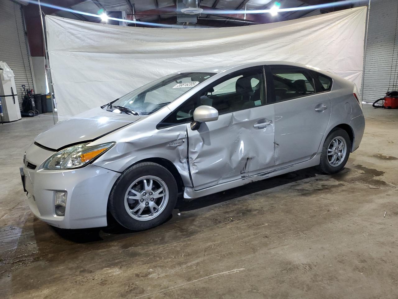 TOYOTA PRIUS 2010