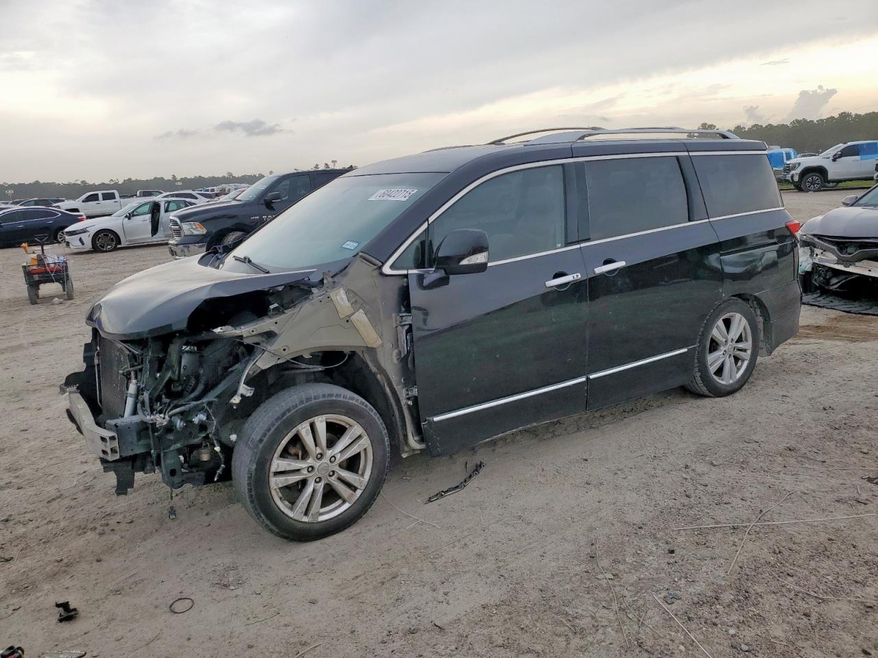 NISSAN QUEST S 2011