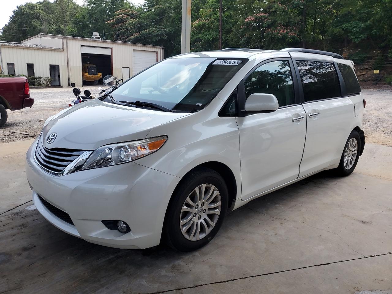 TOYOTA SIENNA 2017