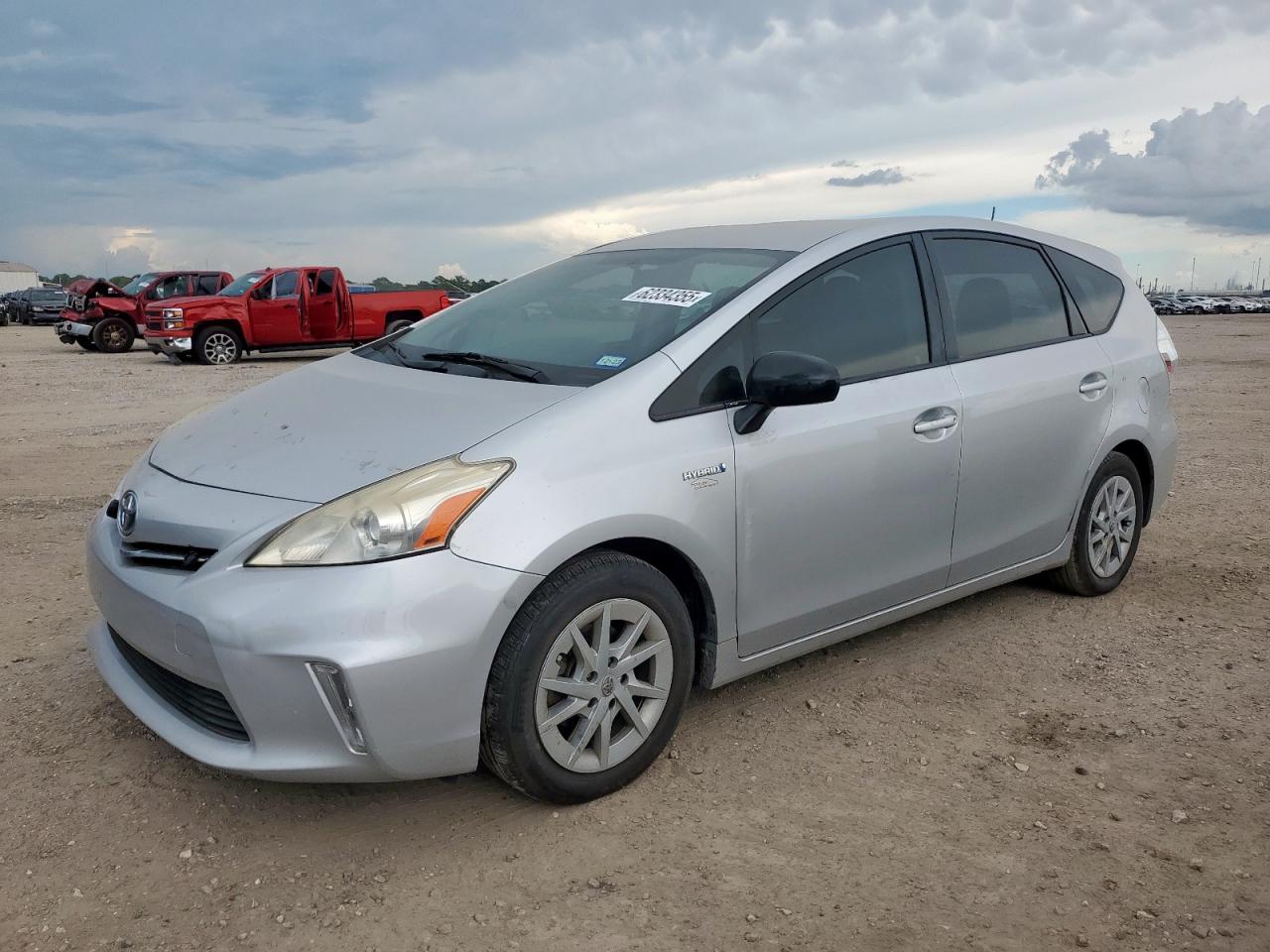 TOYOTA PRIUS V 2012