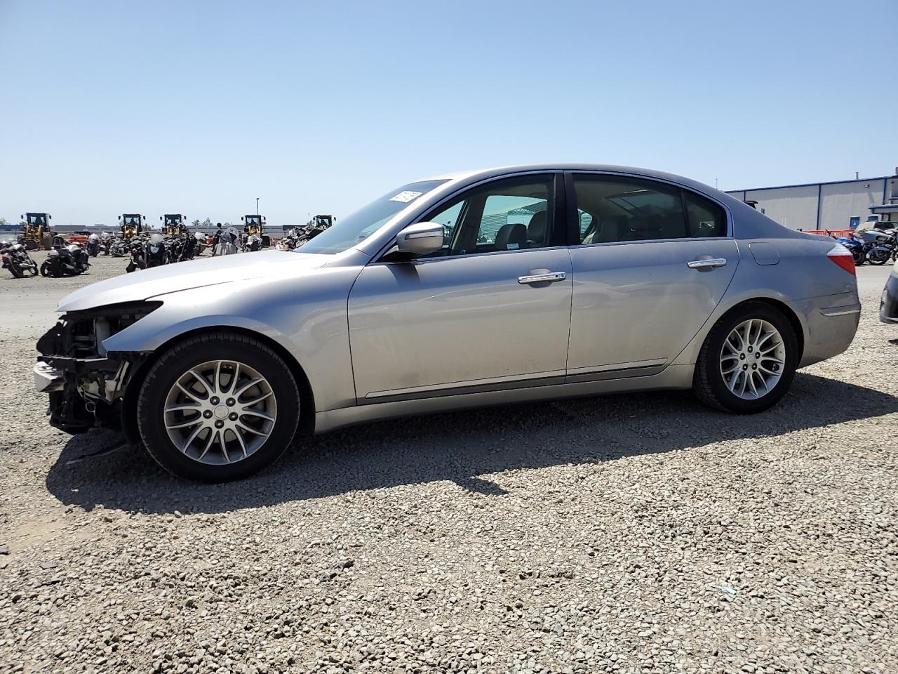 HYUNDAI GENESIS 3. 2009