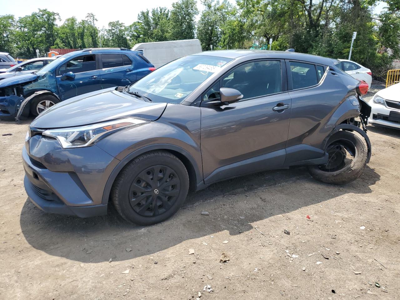 TOYOTA C-HR XLE 2019