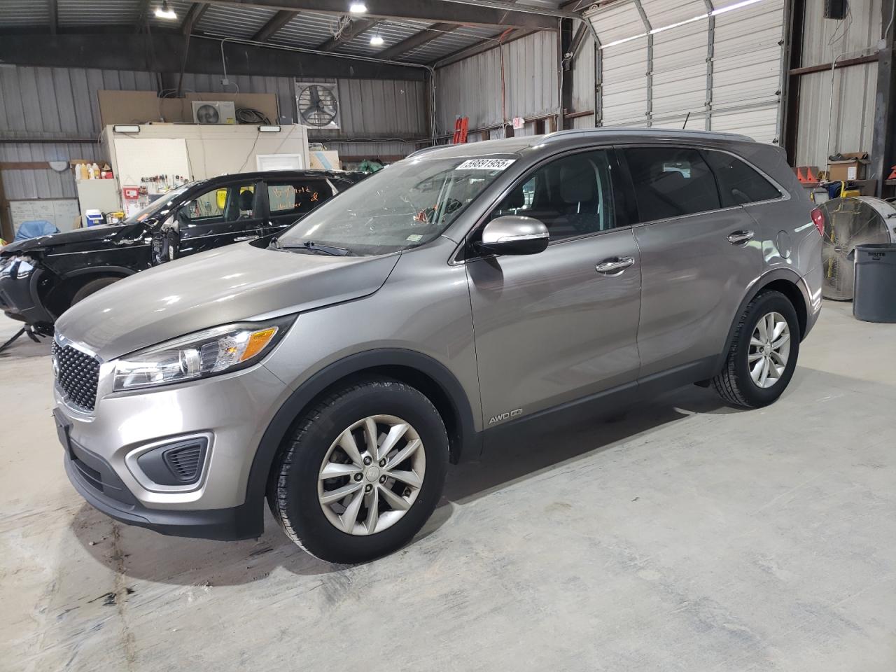 KIA SORENTO LX 2017