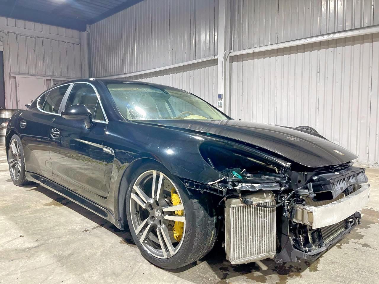 PORSCHE PANAMERA T 2010
