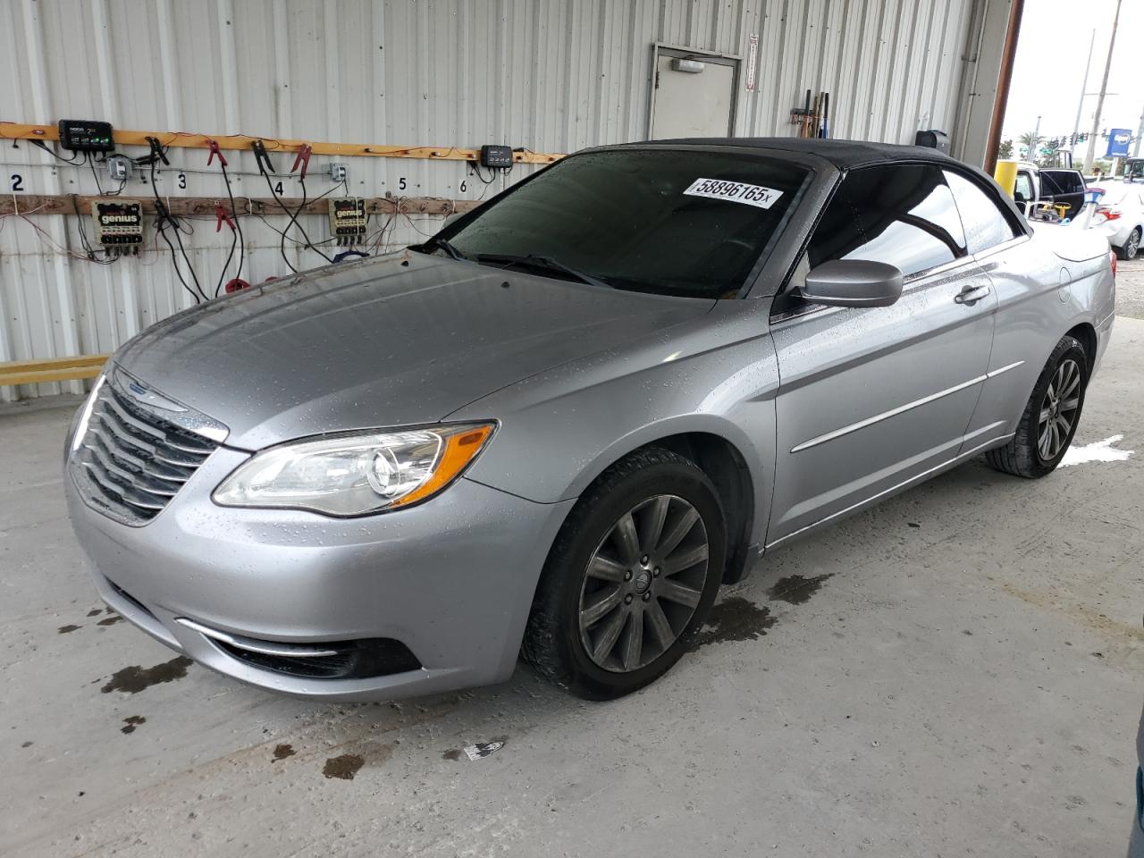 CHRYSLER 200 TOURIN 2013