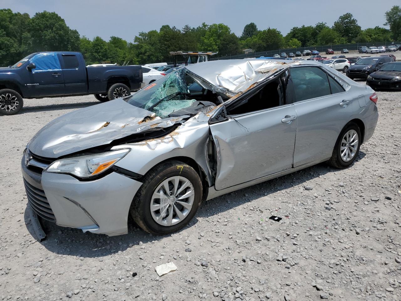 TOYOTA CAMRY LE 2016