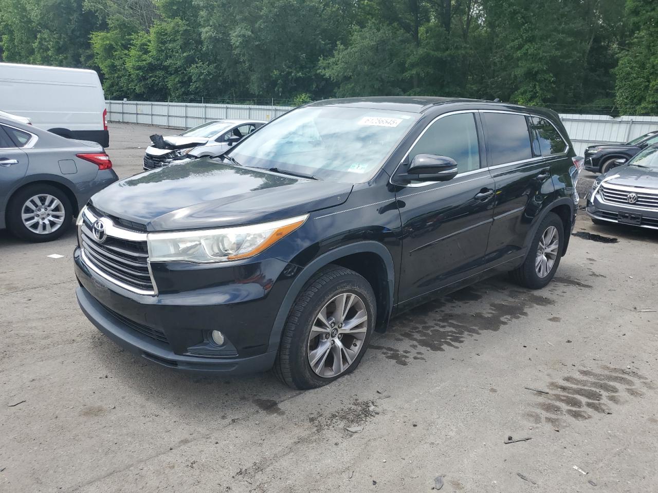 TOYOTA HIGHLANDER 2016