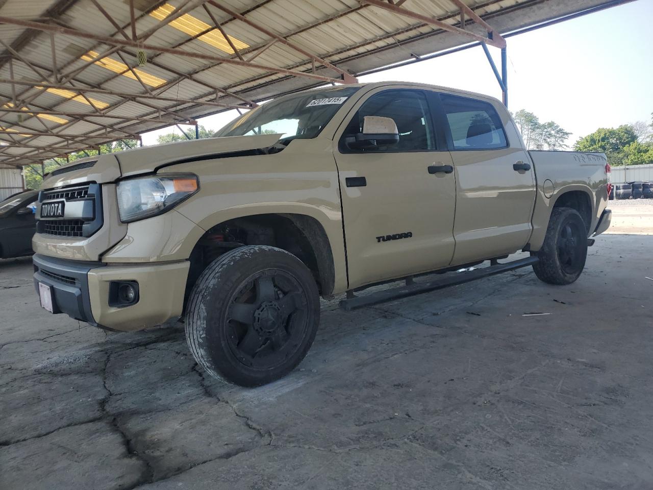 TOYOTA TUNDRA 2016