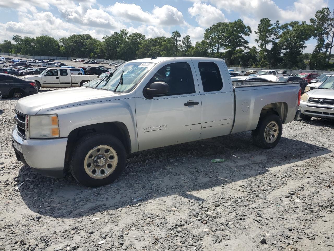 CHEVROLET SILVERADO 2011